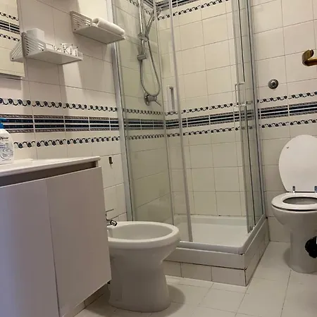 לינה וארוחת בוקר Nuova Fiera Apart.