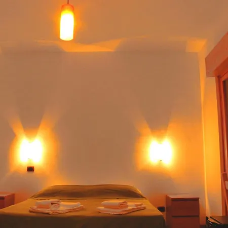 Panzió Nuova Fiera Apart. 3*
